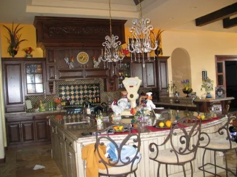 Expert circuit breaker repair in , by Creative Electric