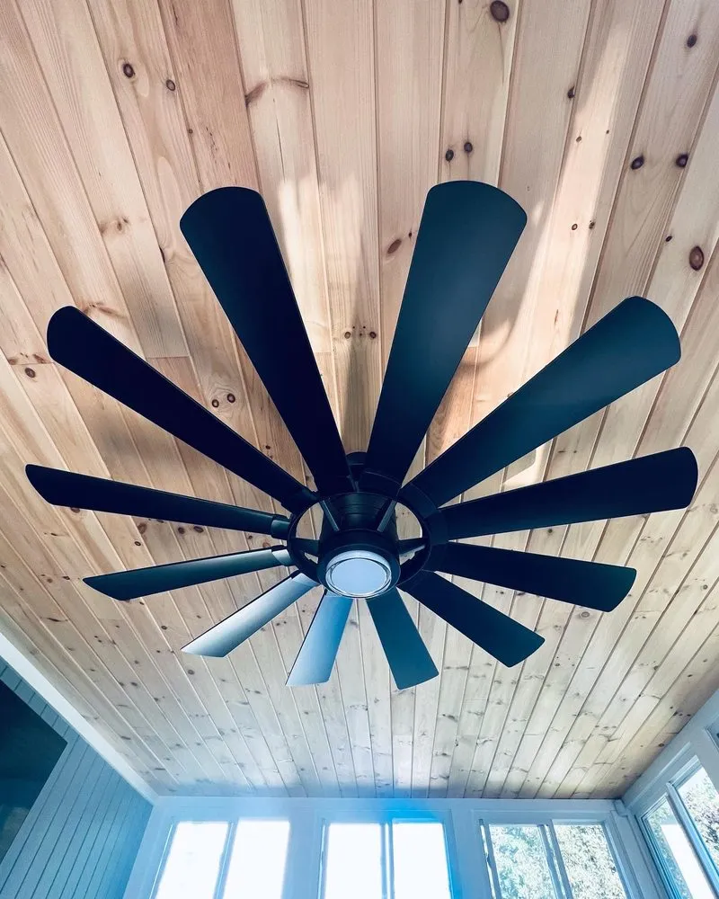 Slide of Cristian Electric