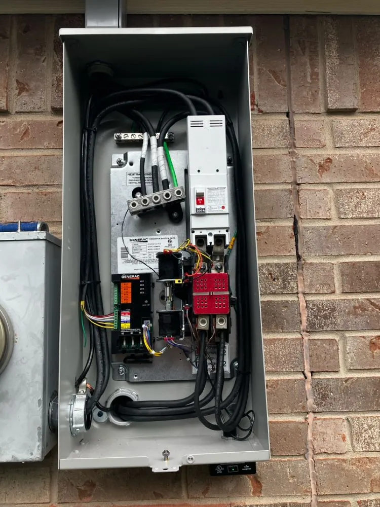 Reliable circuit breaker repair service in , - Critical Power Solutions