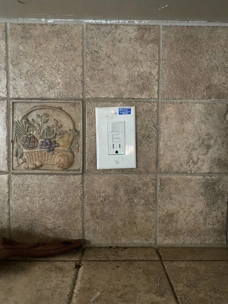 Expert electrician providing lighting installation in , 