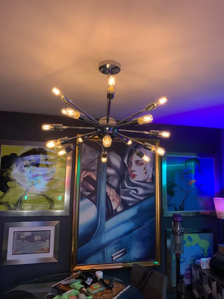 Trusted electrician providing emergency electrical service in , 