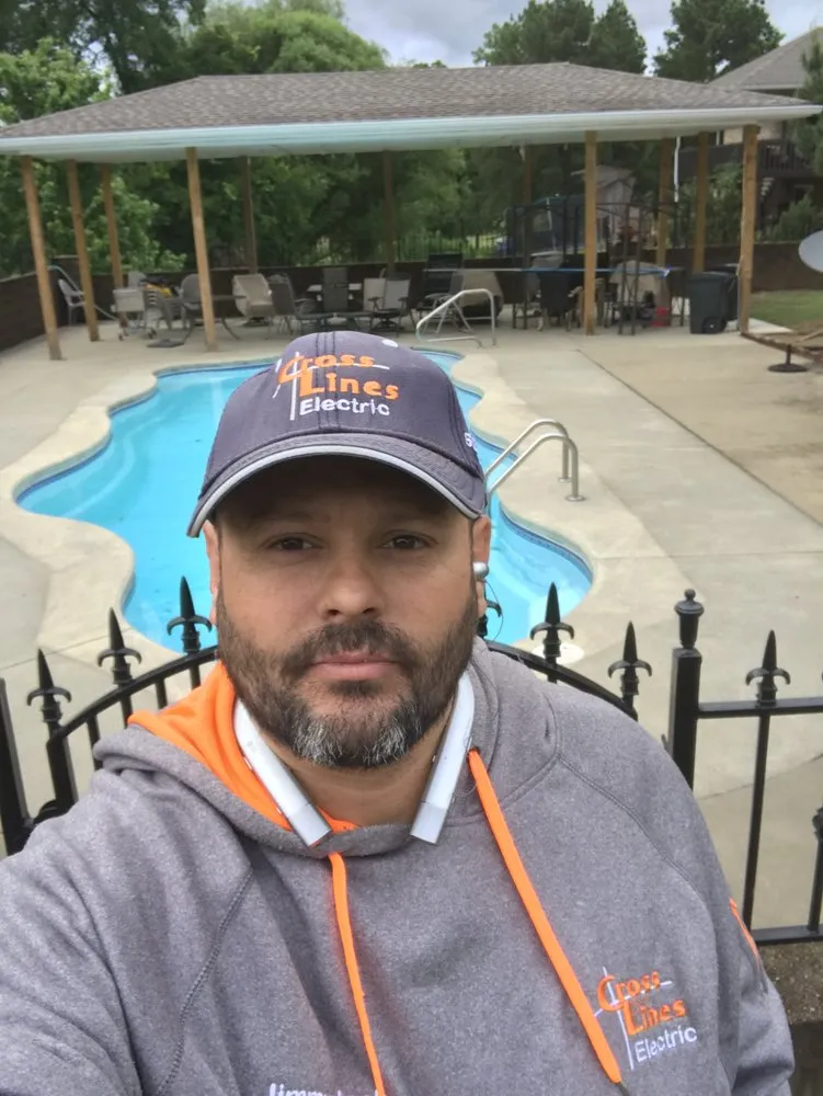 Slide of Cross Lines Electric Benton