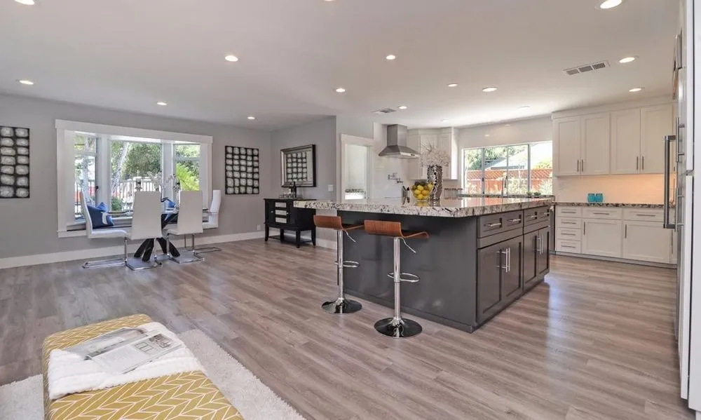 Slide of Cross Rhodes Electric