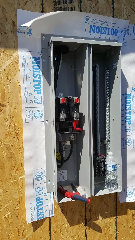 Trusted outlet and switch repair experts serving San Fernando Valley, CA - Crown GE