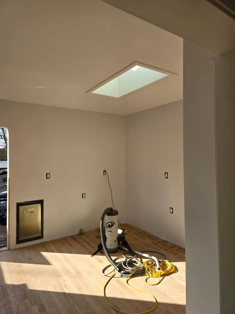 Affordable electrical repair in ,  by Cruz Construction