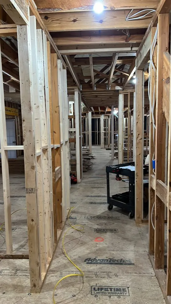 Slide of Cruz Electric & Service