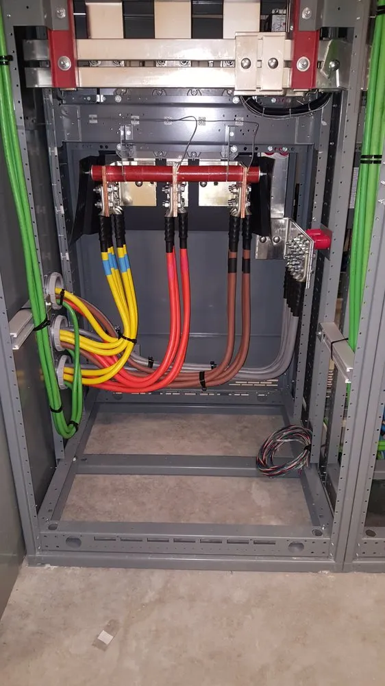 Slide of CRUZ Electric Services