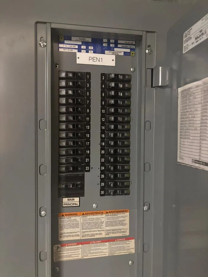 Slide of Cruz Electrical Services