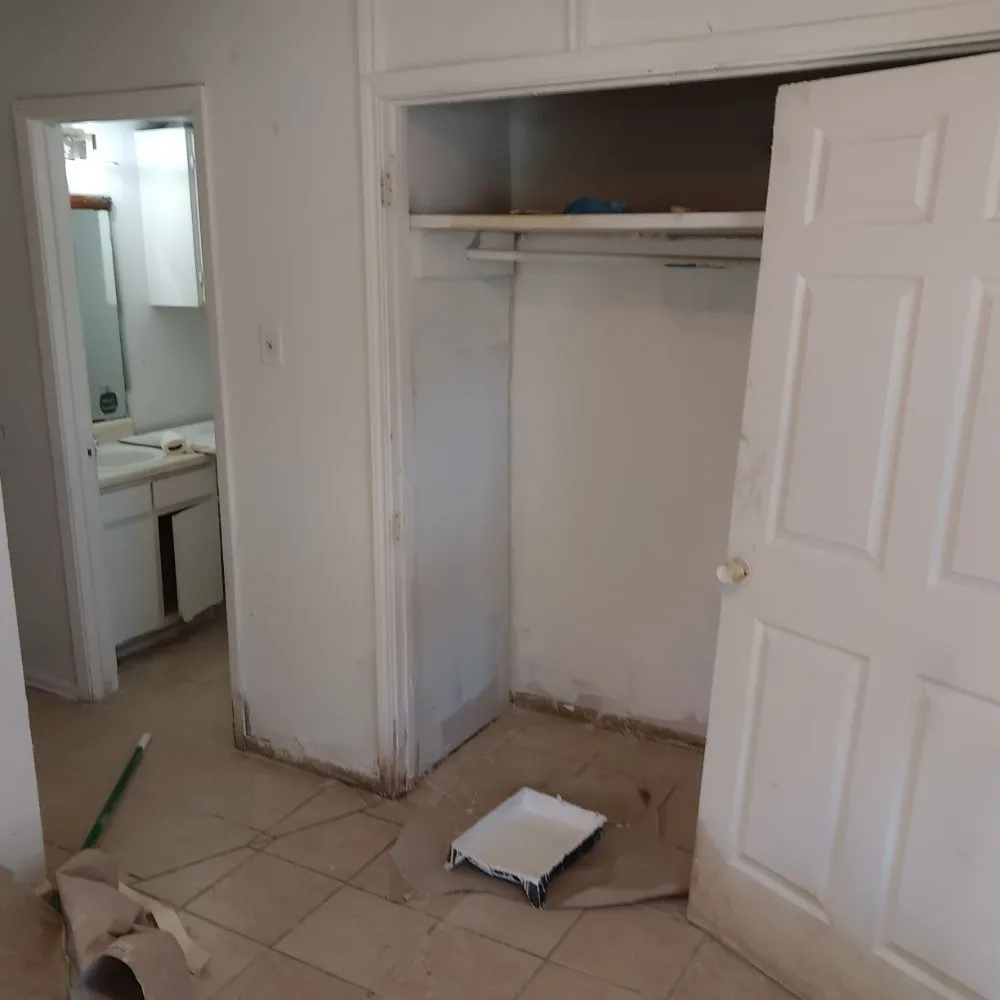 Slide of Cruz Makeready Solutions