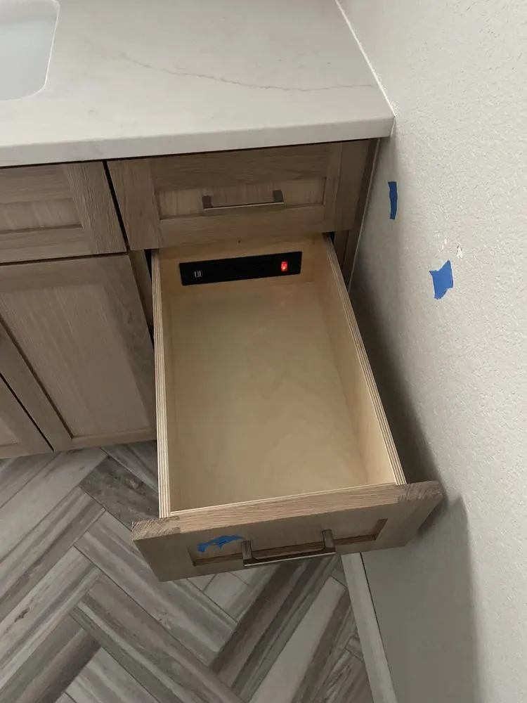 Slide of Cruz Remodel Electric