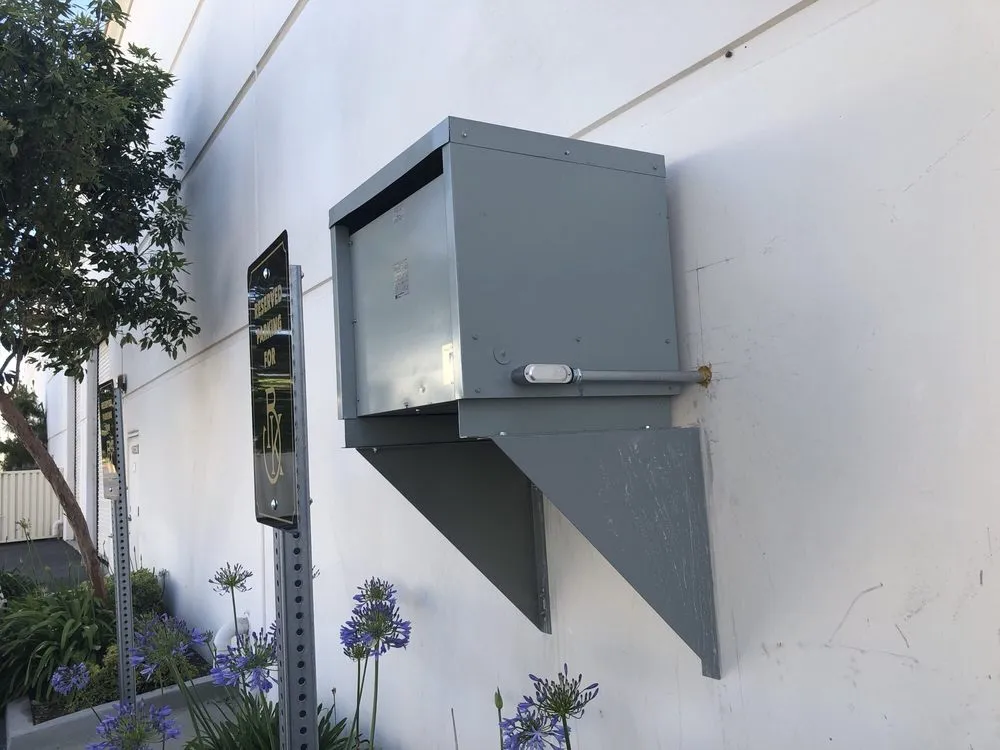 Emergency electrician providing outlet and switch repair in ,