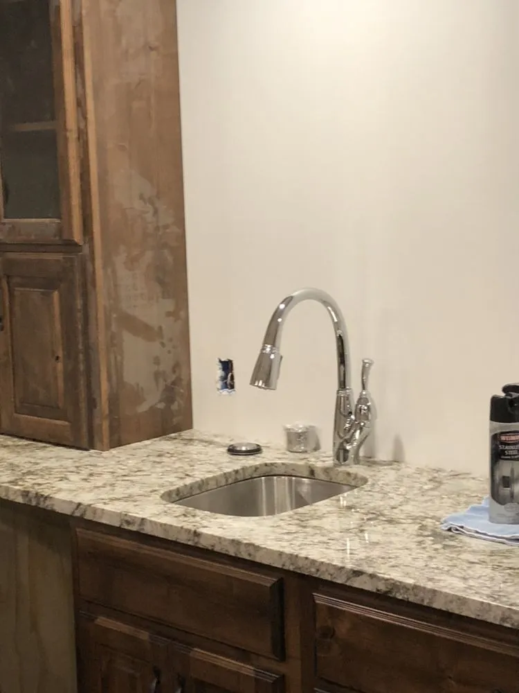 Emergency electrician providing wiring installation in , 