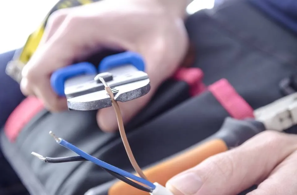 Slide of C&T Electrical Service