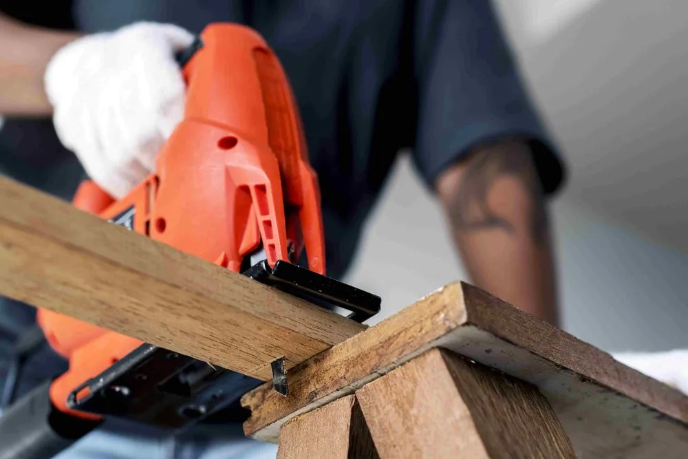 Slide of Cullen Custom Design