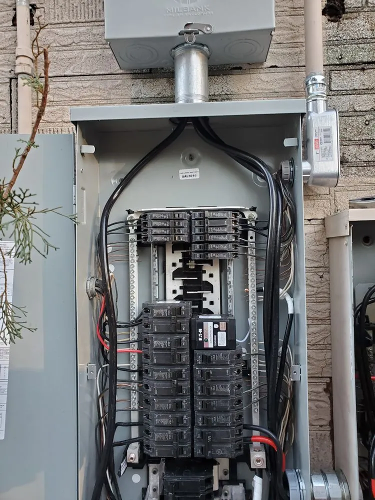 Slide of Curren Electrical Services