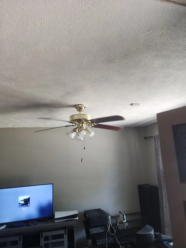 Slide of Curren Electrical Services