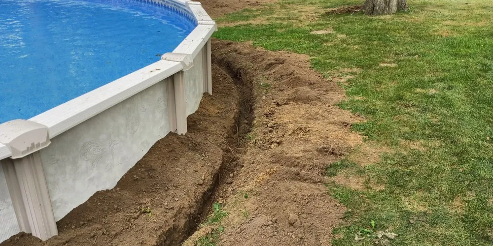 Expert electrician providing emergency electrical service in , 