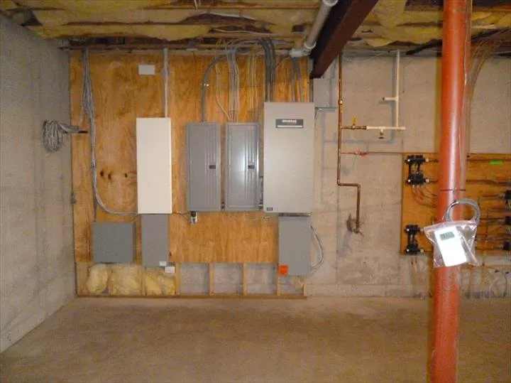 Emergency electrical service for homes in outlet and switch repair,  by 