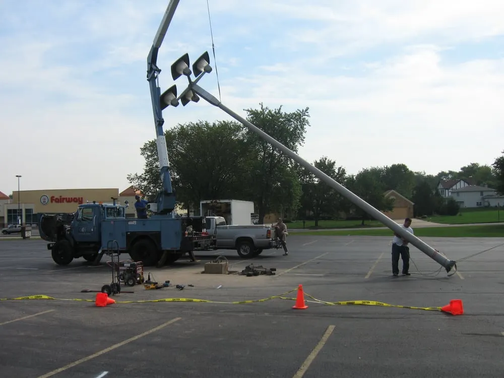 Trusted electrical service for homes in emergency electrical service,  by 