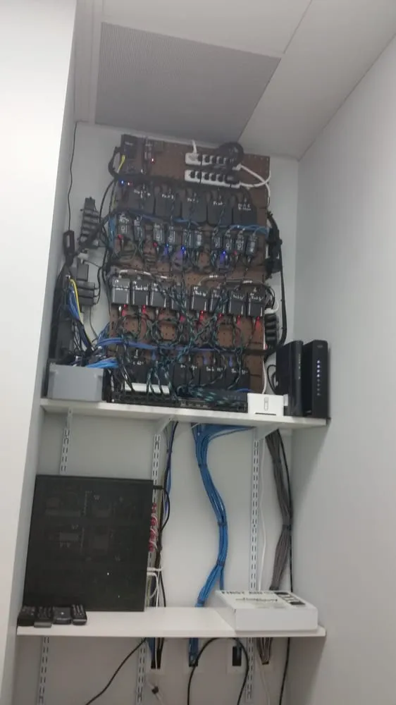 Licensed emergency electrical service in ,  by Current Electrical Technologies