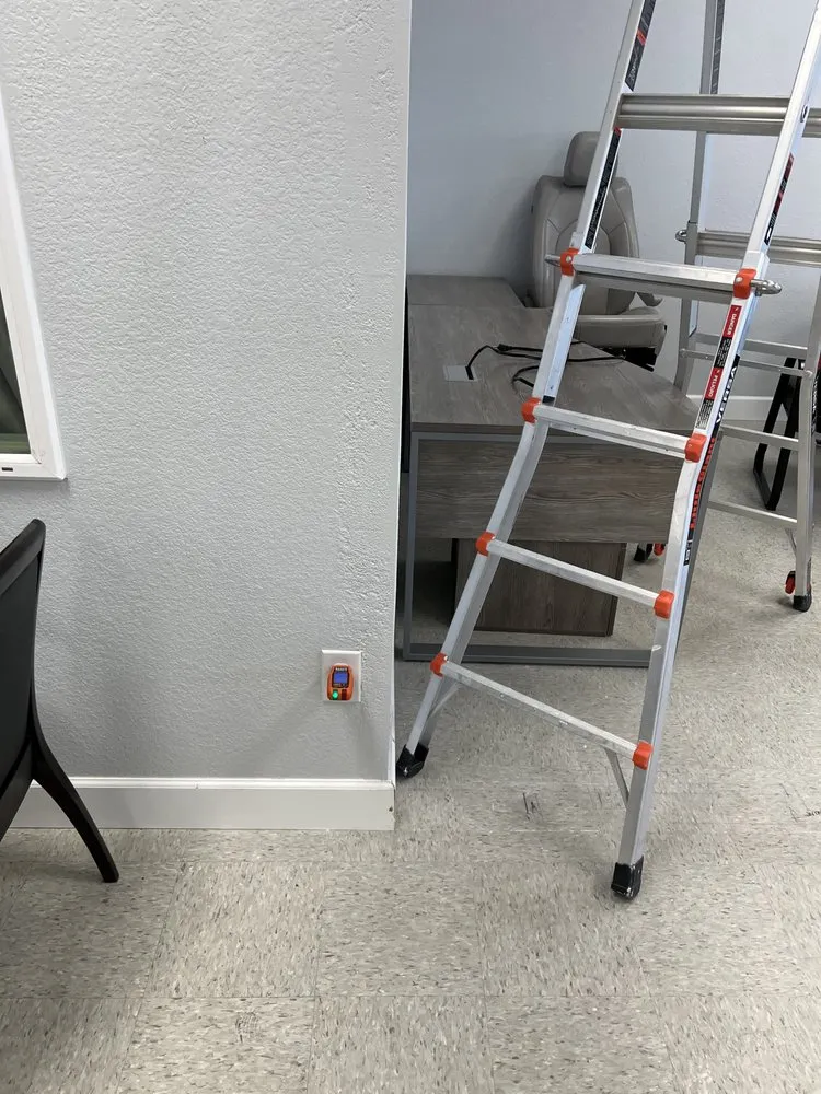 Slide of Current Trend Electric