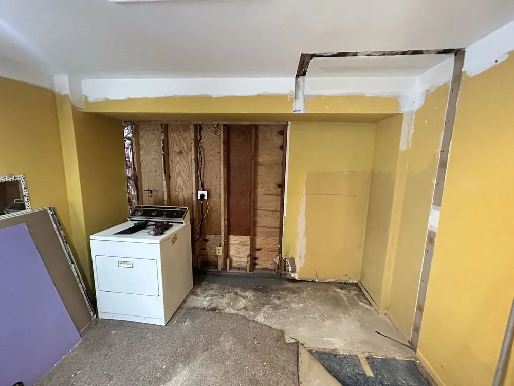 Slide of Custom design and Contracting