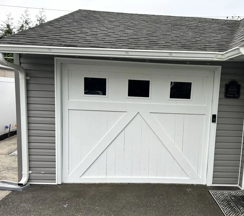 Slide of Custom design and Contracting