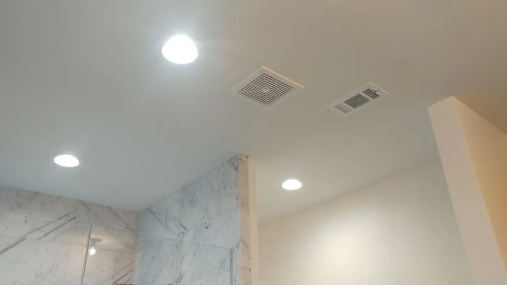 Professional electrician providing circuit breaker repair in , 