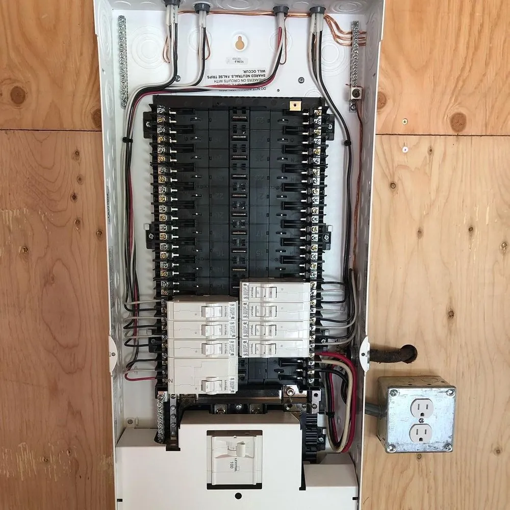 Slide of Cyber Master Electrician