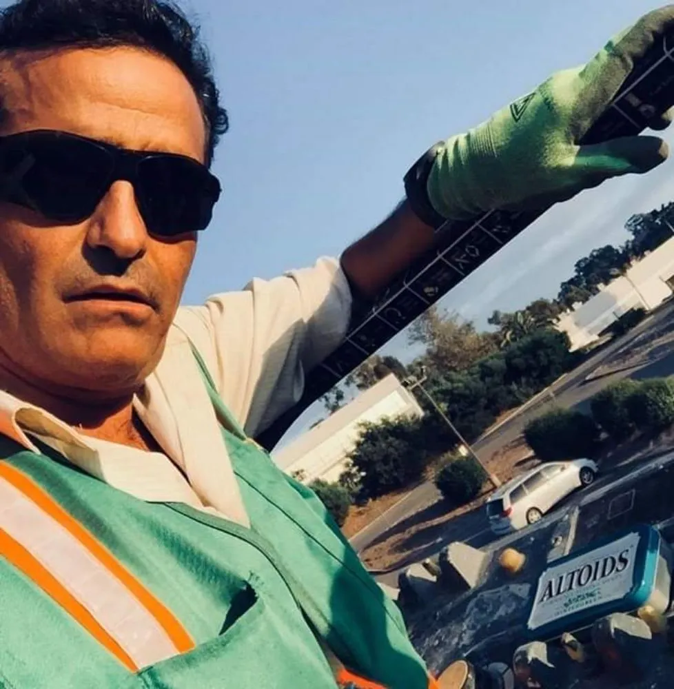 Slide of Cyclops Electric