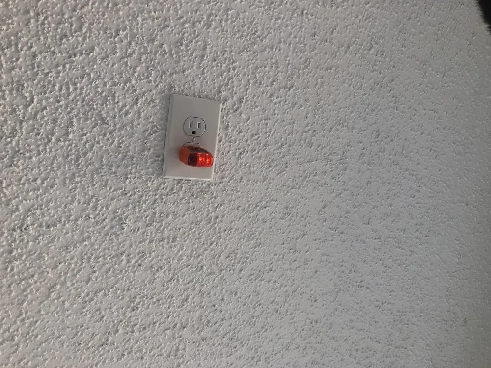 Expert outlet and switch repair experts serving St. Cloud, FL - Cypher Electric