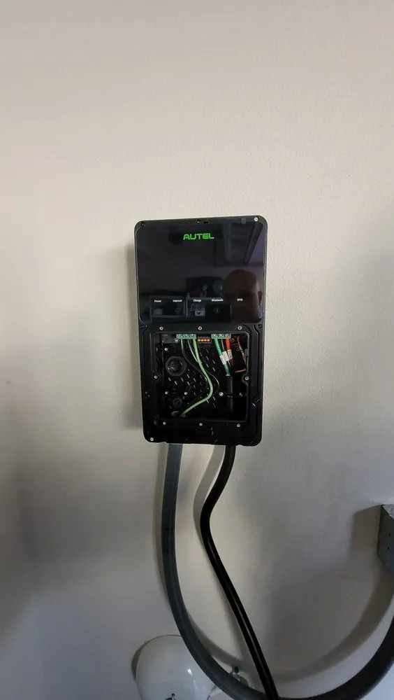 Trusted electrical service for homes in lighting installation,  by 