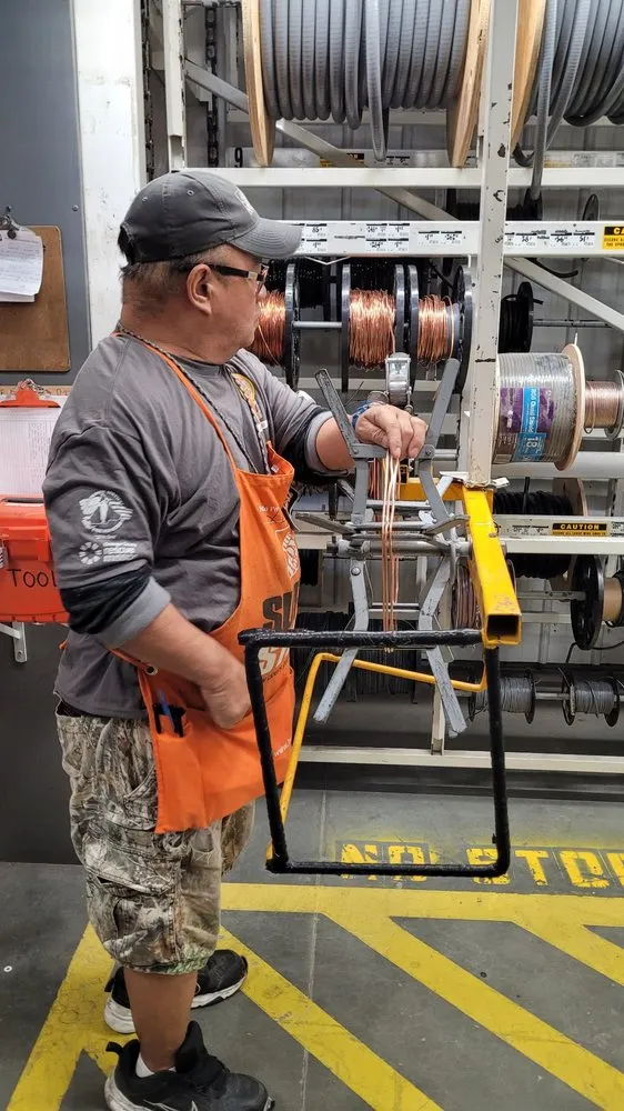 Slide of CZ Electric Licensed Electrical Contractor