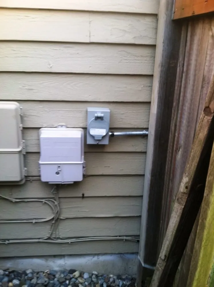 Slide of D & A Electric