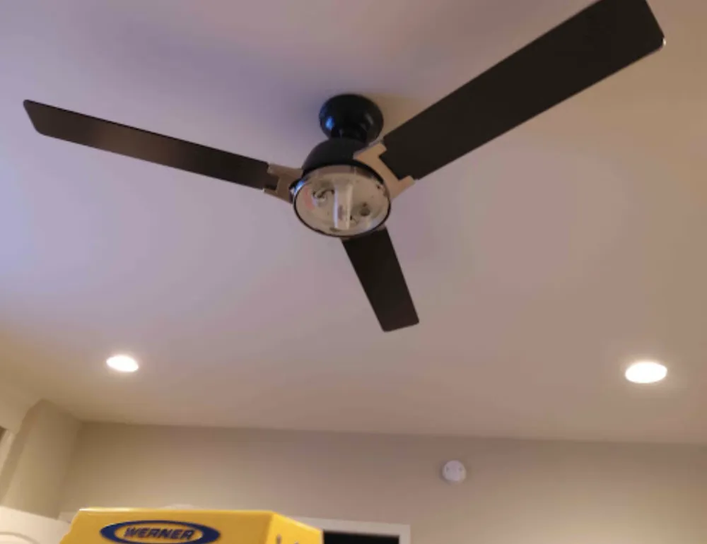 Slide of D & A Electric