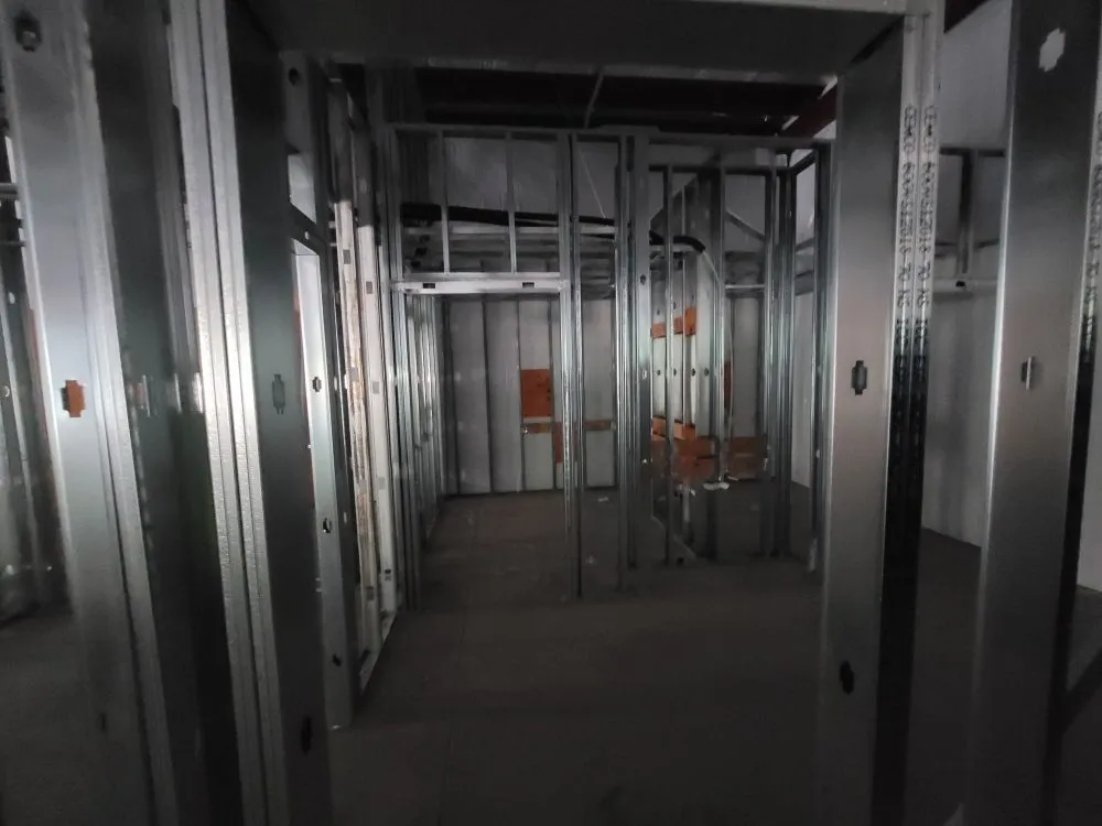 Slide of D & C  General Construction