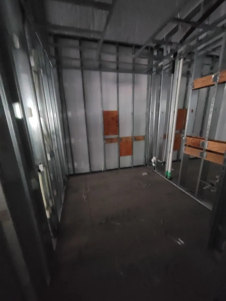 Slide of D & C  General Construction