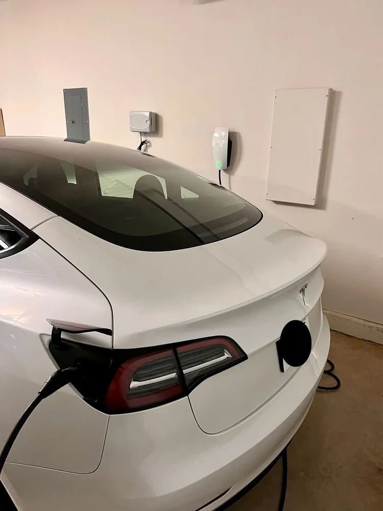 Slide of D & D Electric