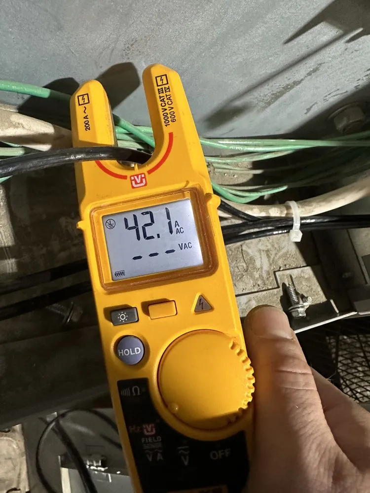 Slide of D & D Electric