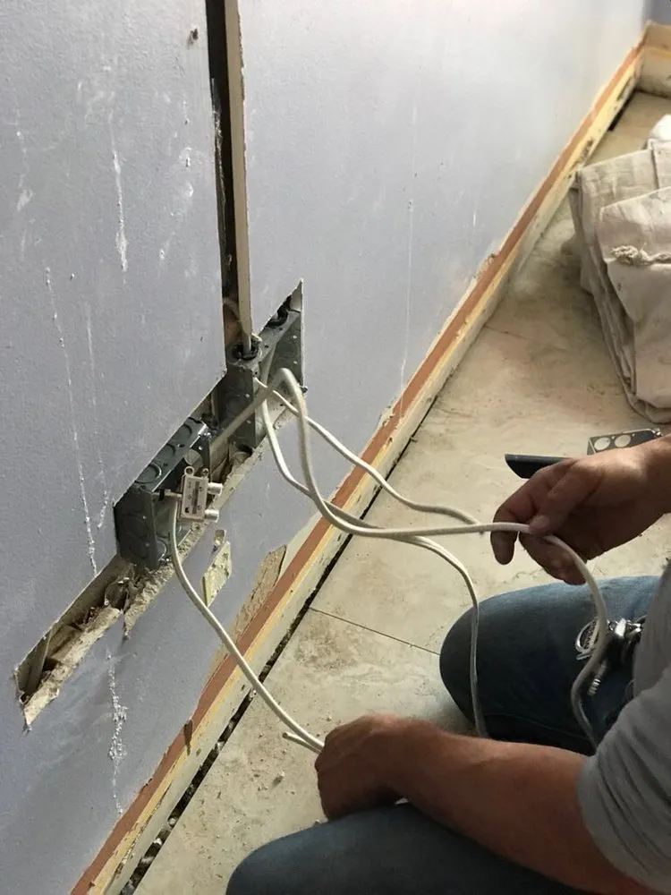 Slide of D & D Electrical Contractor