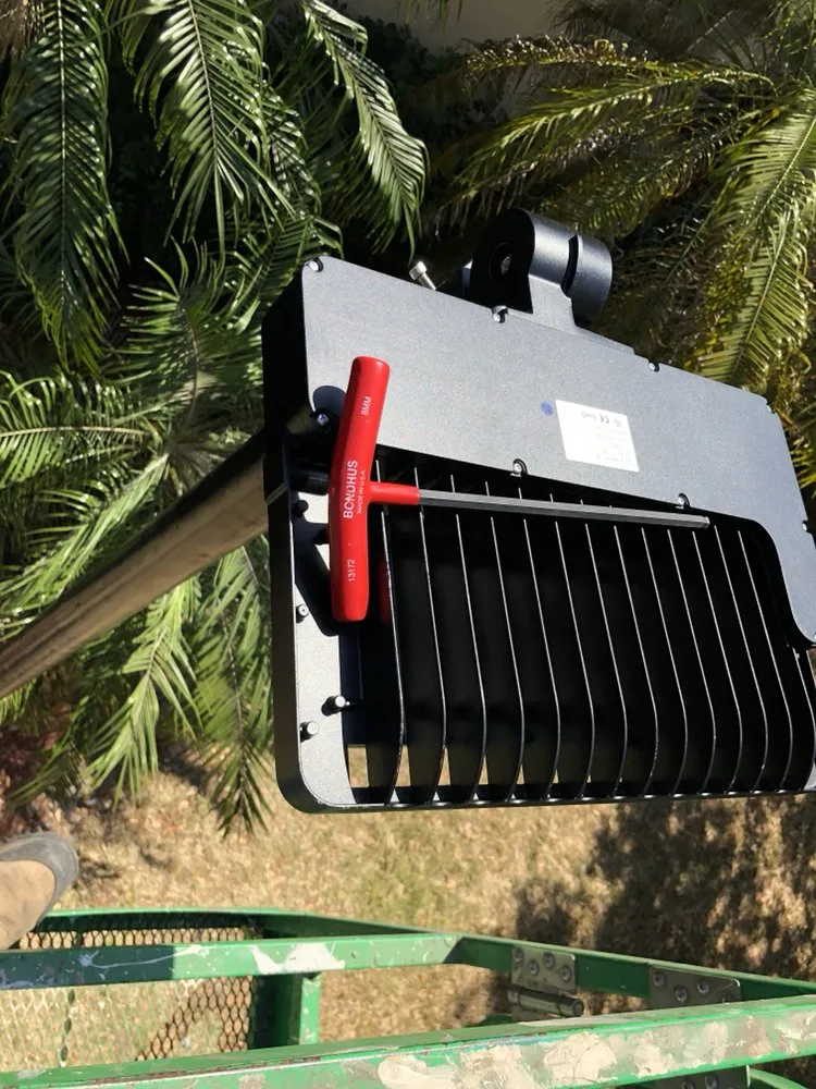 Slide of D & D Electrical Contractor