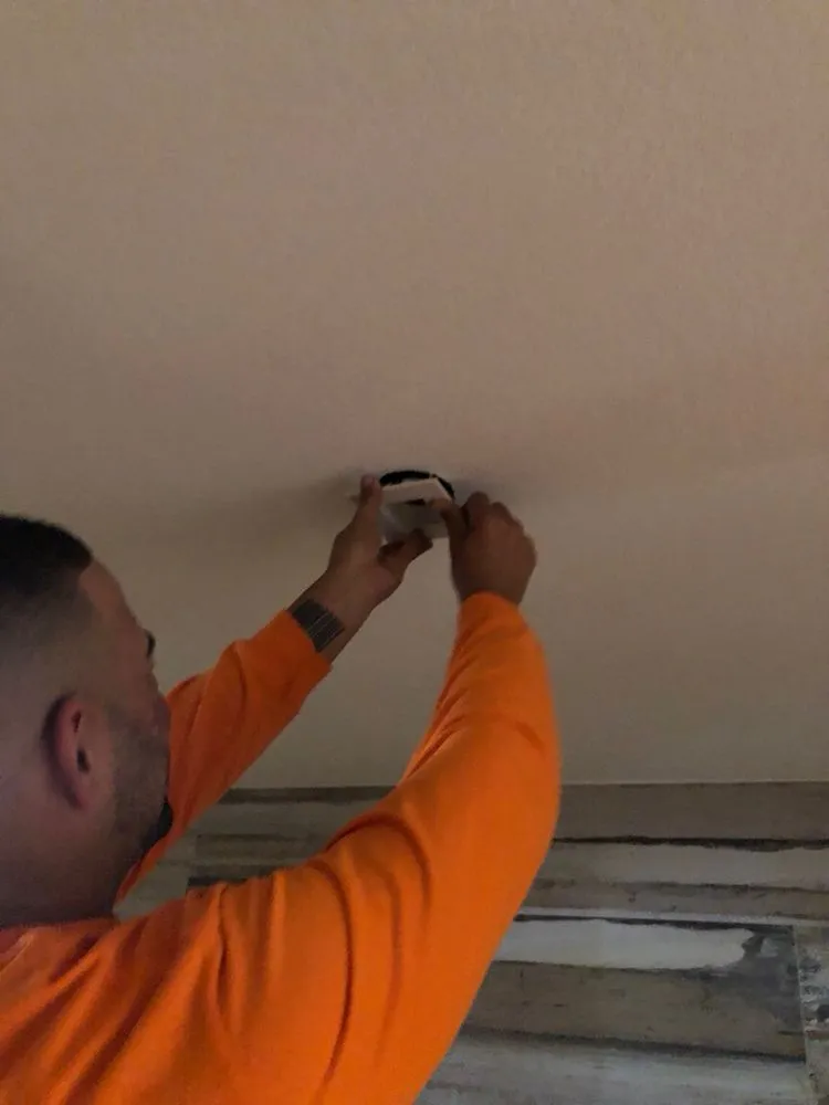 Slide of D & D Electrical Contractor