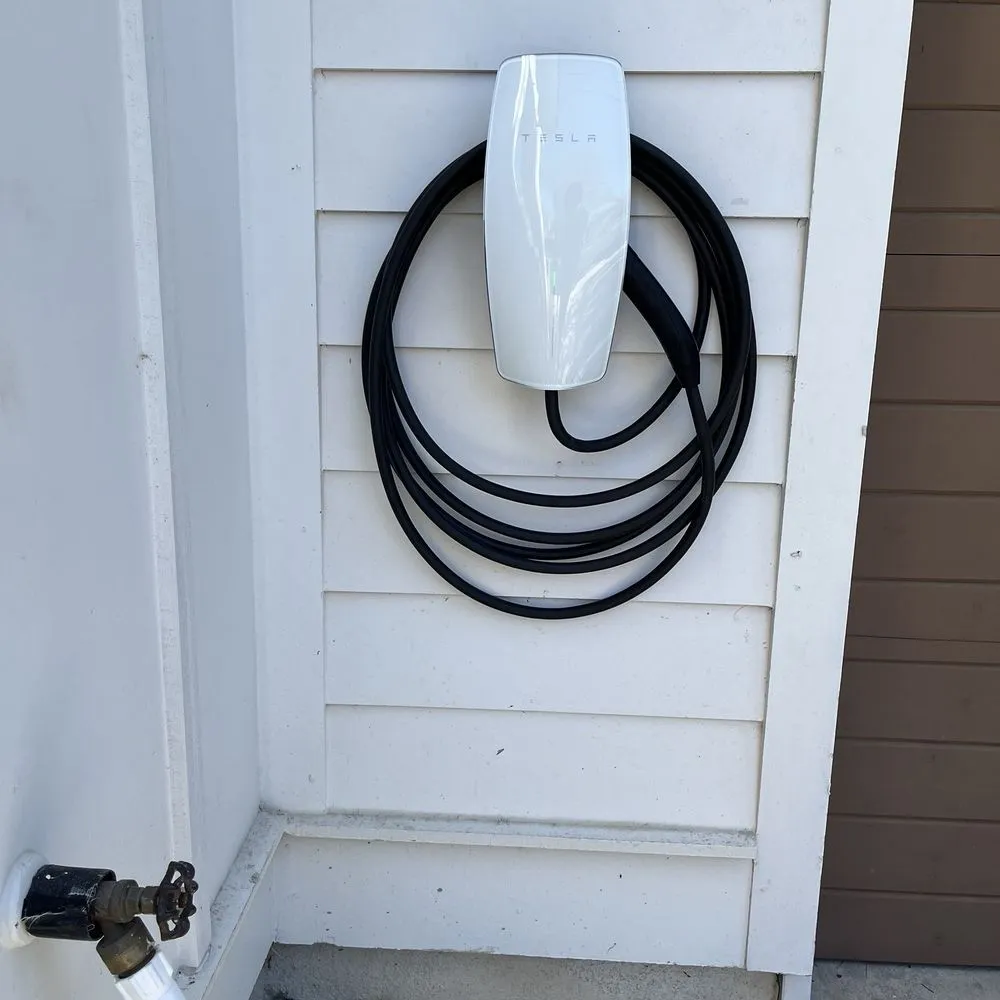 Slide of D & D Electrical Services