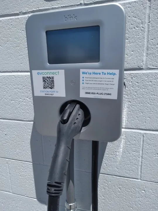 Slide of D & D Electrical Services