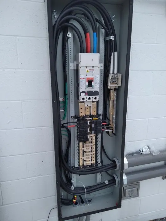 Slide of D & D Electrical Services