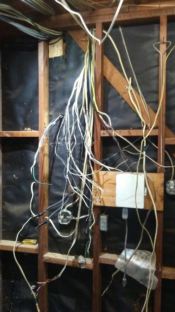 Slide of D & E Electric