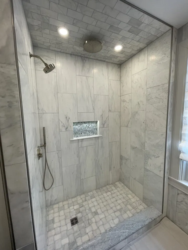 Slide of D & E Electric