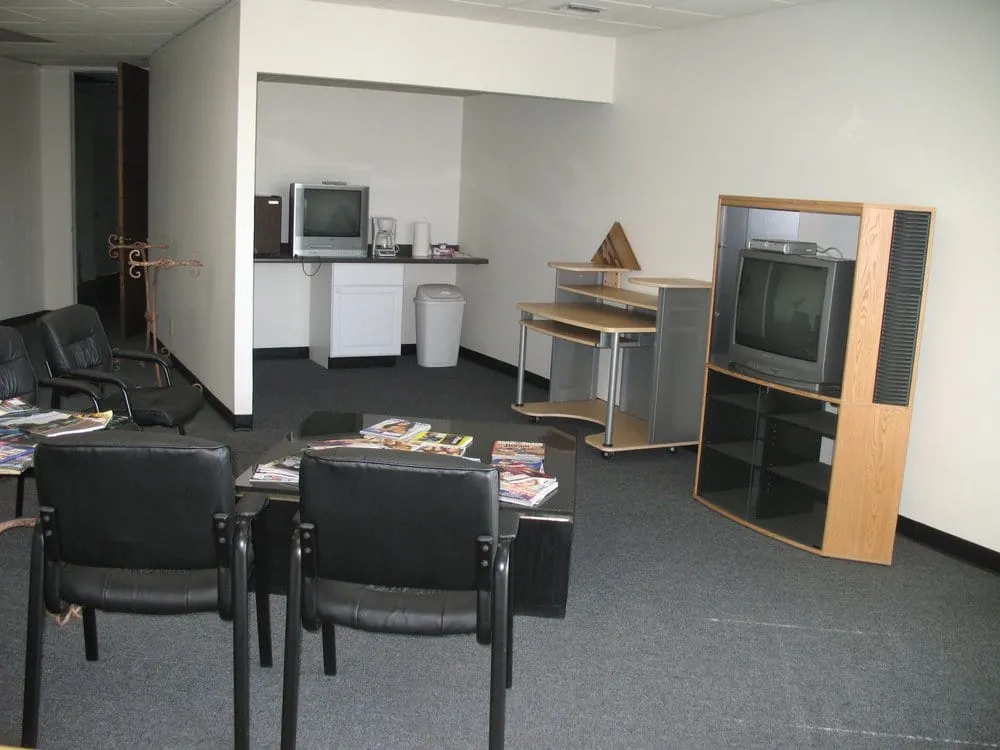 Slide of D & E Electric