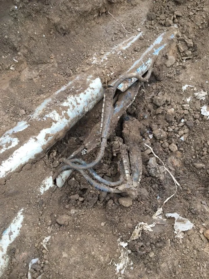 Slide of D & H Electric