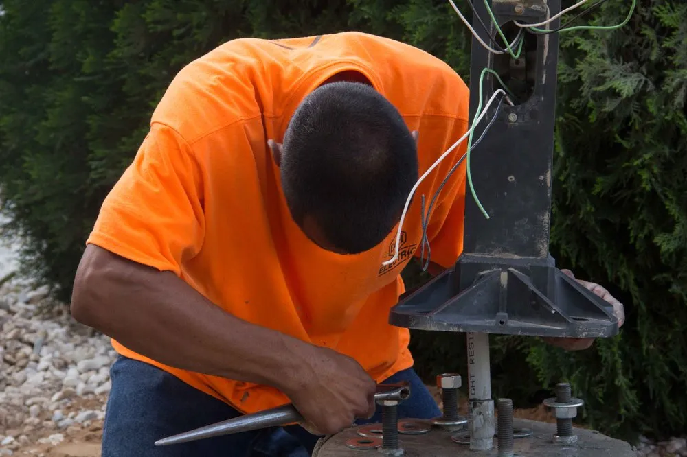 Slide of D & H Electric